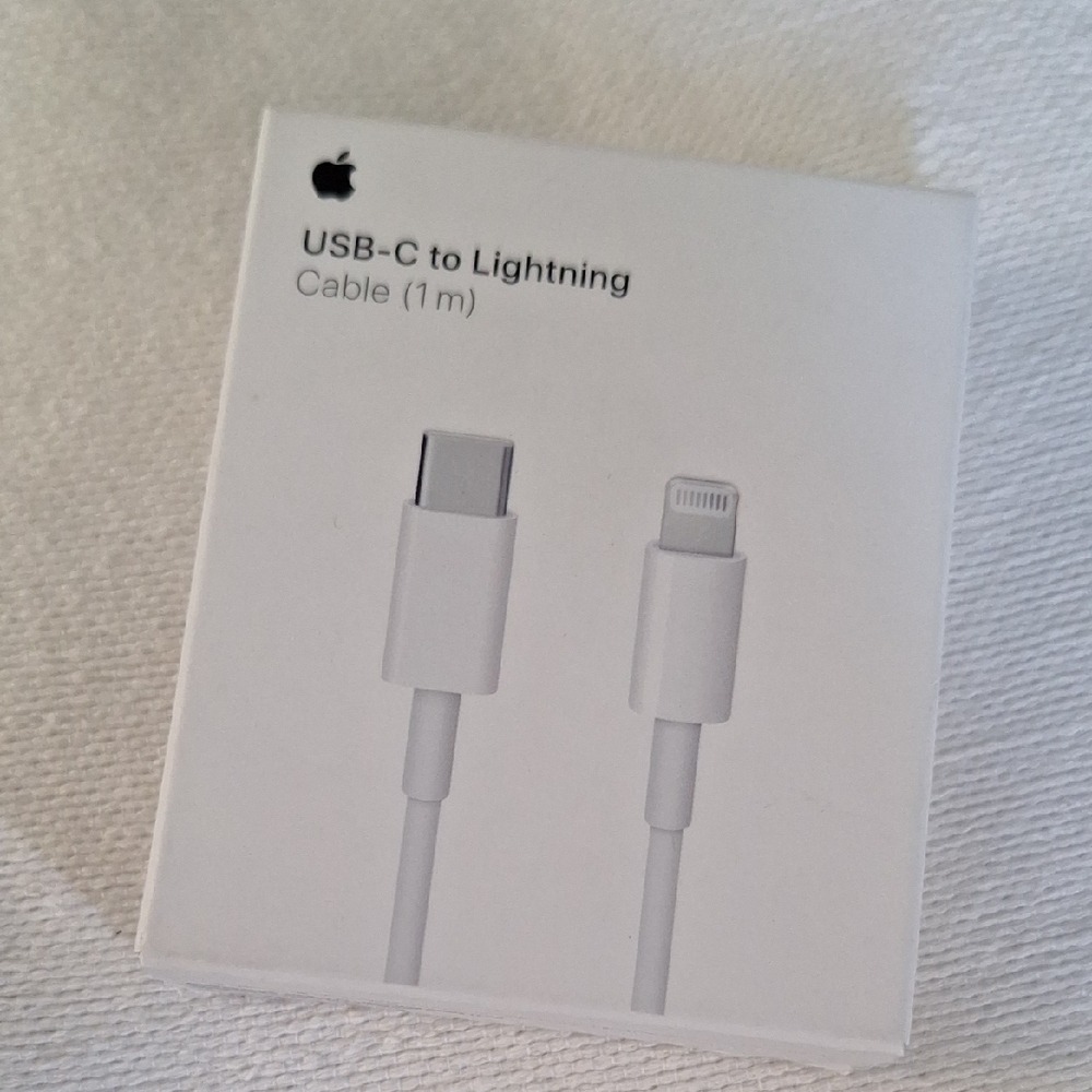 Apple USB-C to Lightning Cable